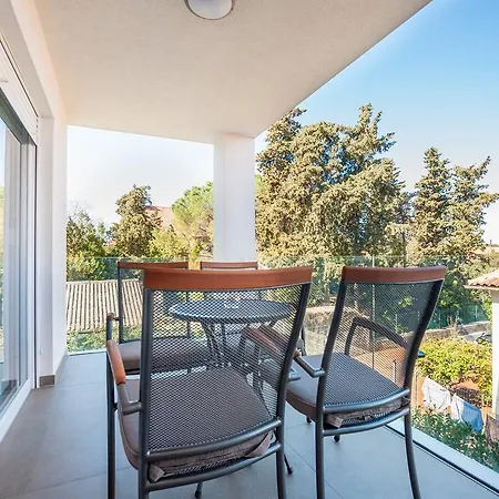 Tajana Apartman *